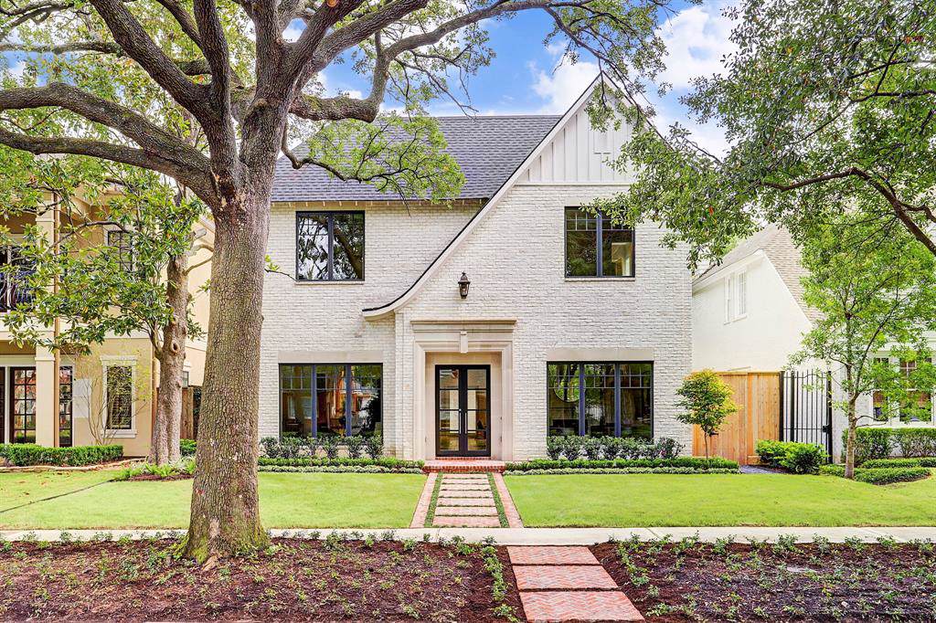 1821 Wroxton Road - Photo 1