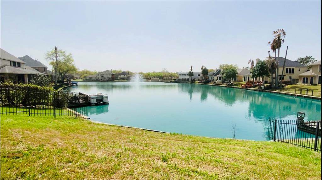 2823 Plantation Lakes Drive - Photo 1