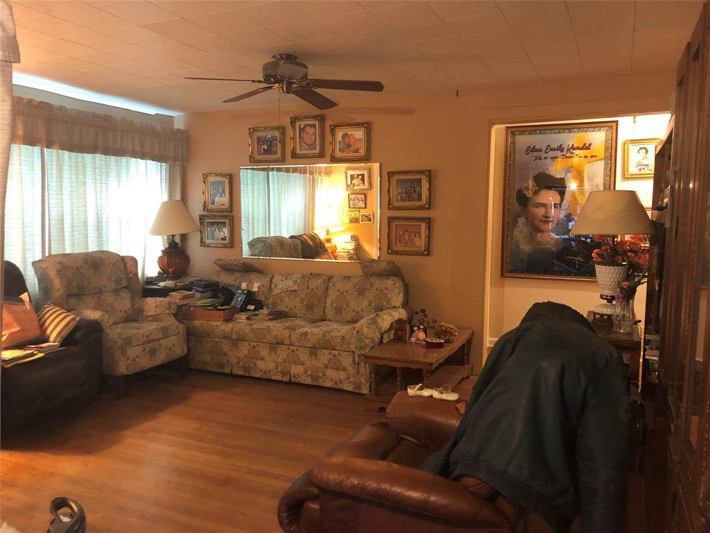 1203 Loper Street - Photo 1