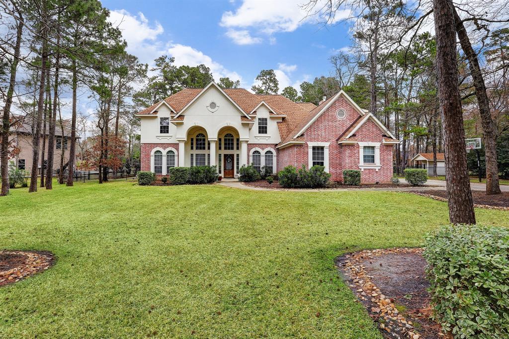 10011 Clubhouse Circle - Photo 1
