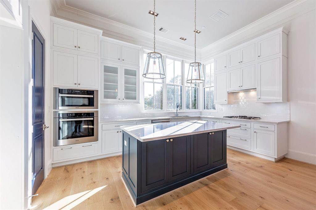 1312 Wood Hollow Drive - Photo 1
