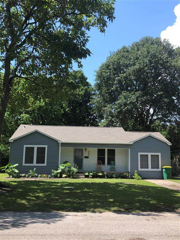 1203 Adams Street - Photo 1