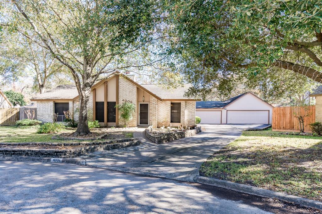 4006 Pecan Knoll Drive - Photo 1