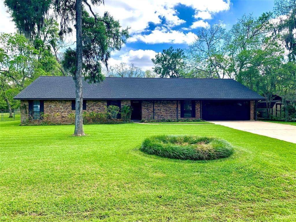 1427 North Road - Photo 1