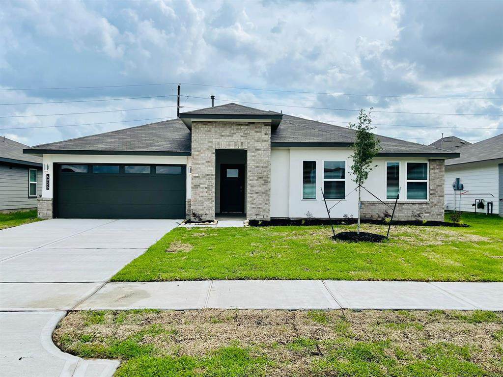 6926 Amber Cliff Lane - Photo 1