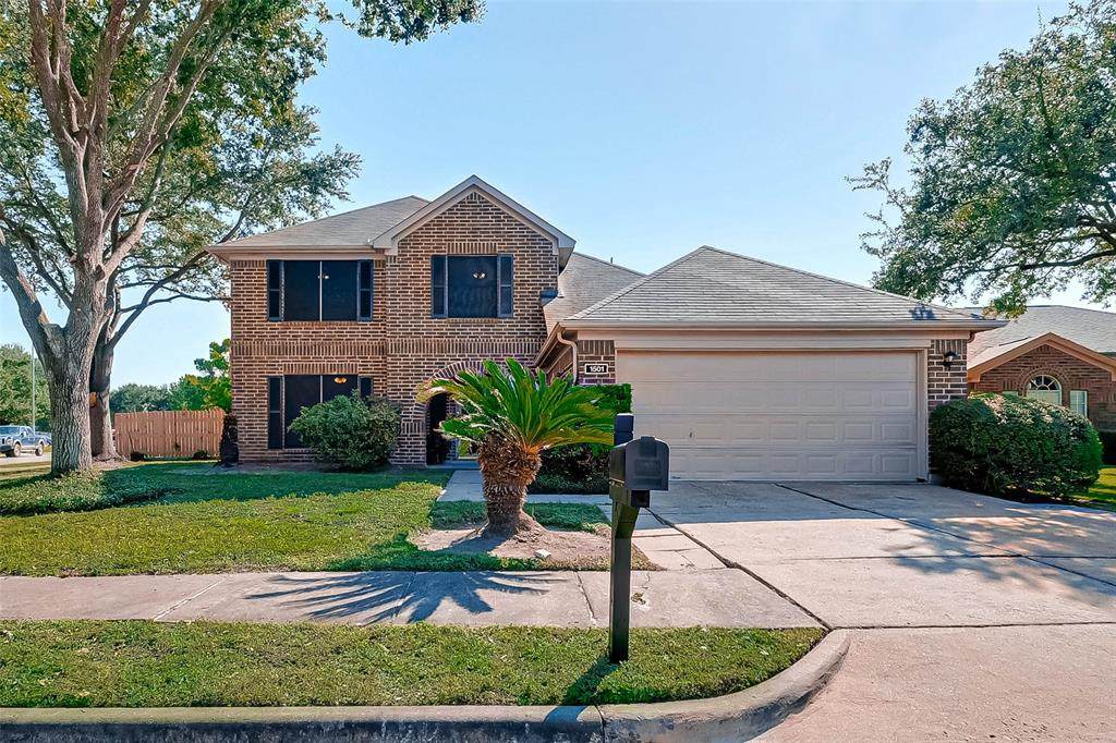 1501 Village Court Circle - Photo 1