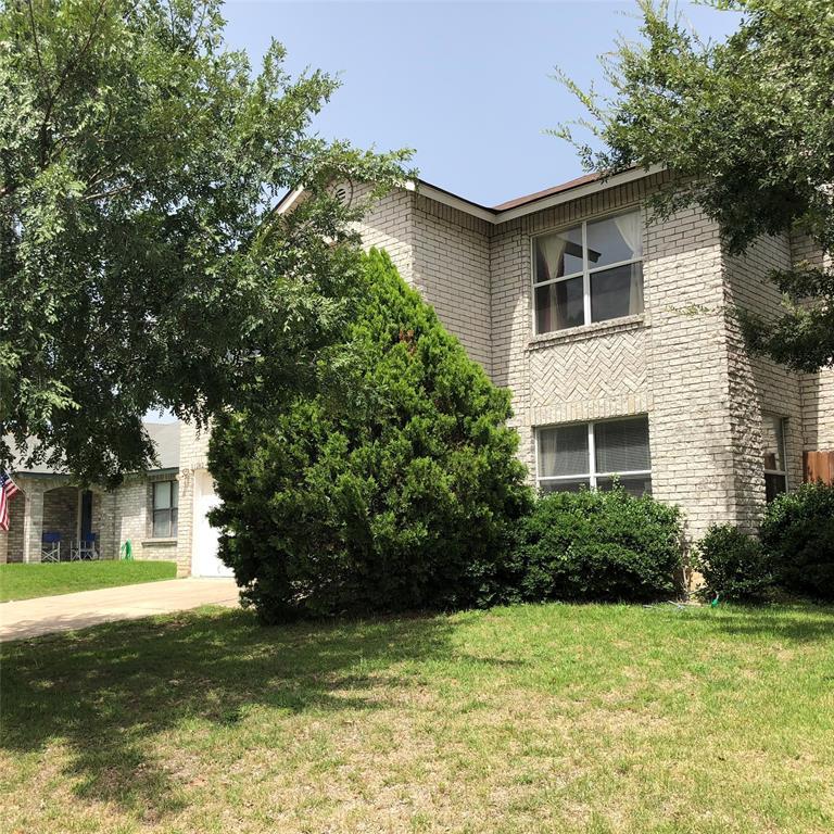 11202 Sutton Pl - Photo 1