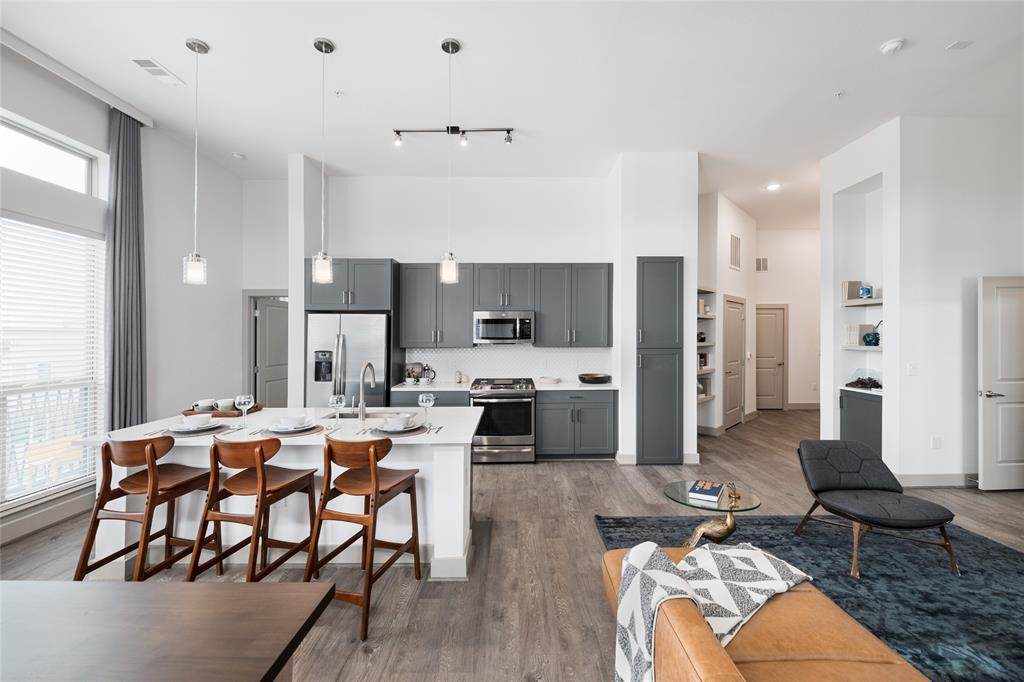 160 Birdsall Street - Photo 1