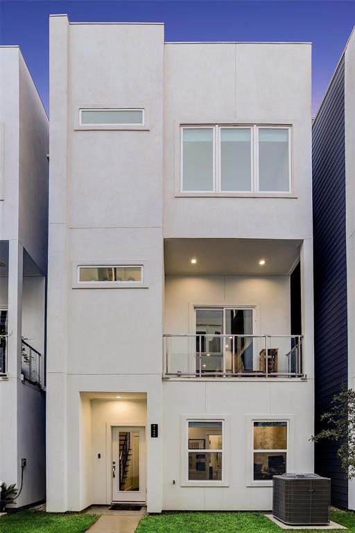 2105 Engelmohr Street - Photo 1