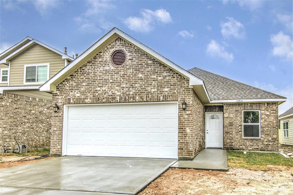 13918 Leabrandon Ln - Photo 1