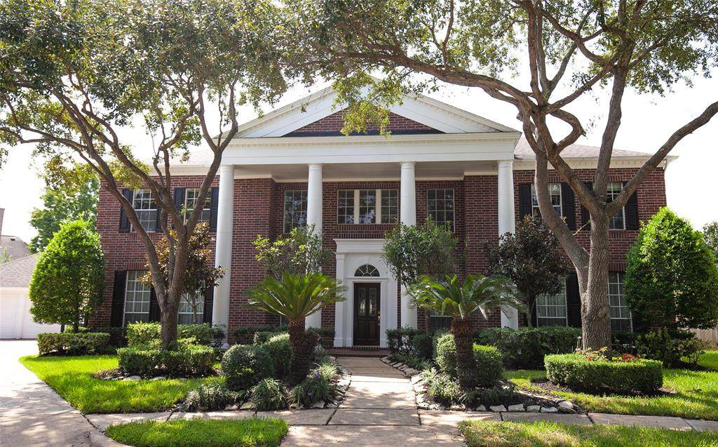 1830 Sea Breeze Court - Photo 1