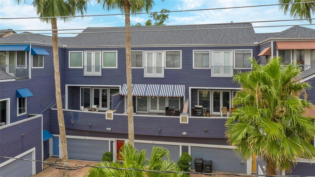 1010 Columbus Street - Photo 1