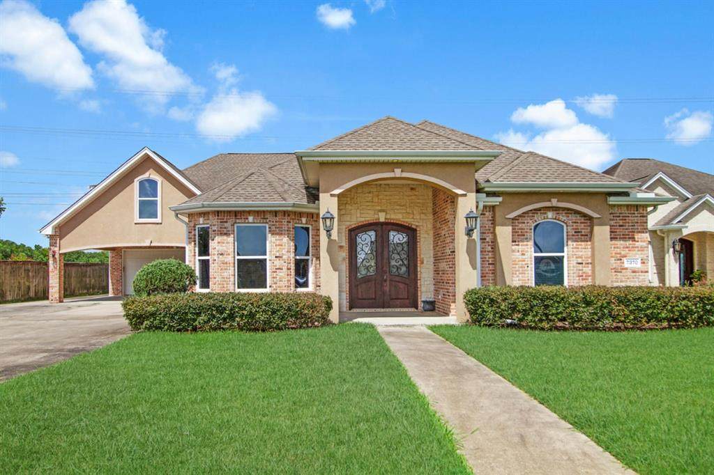 7370 Royal Meadows Circle - Photo 1