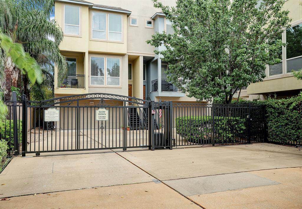 5520 Crooms Street - Photo 1