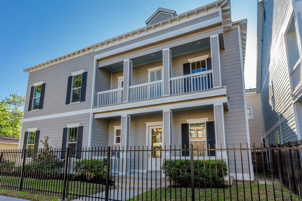 2533 Princeton Street - Photo 1