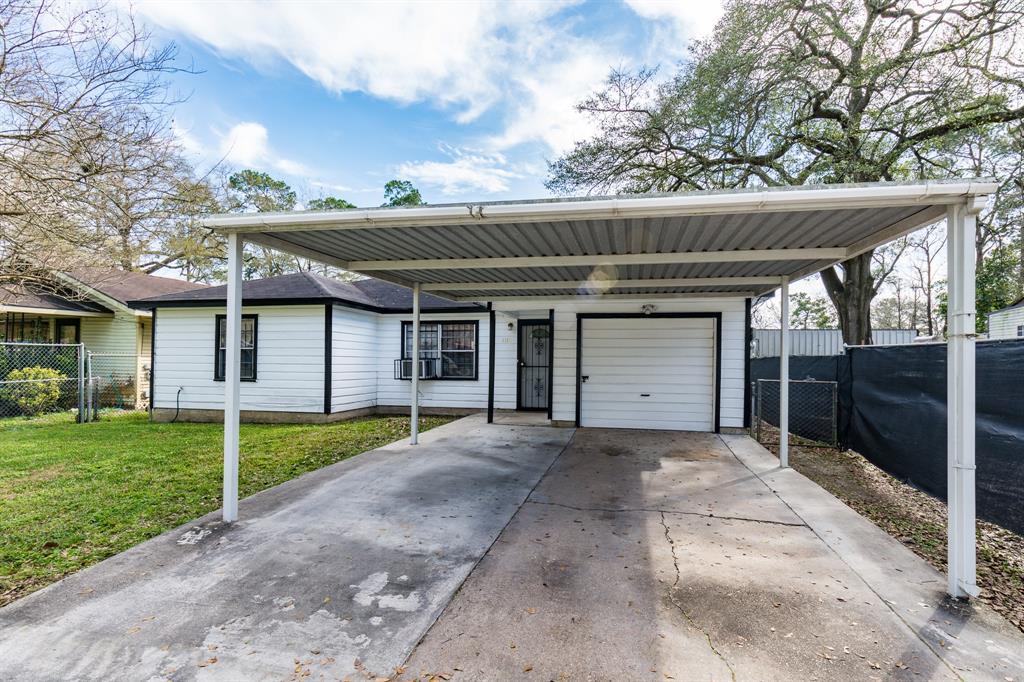 8110 Woodlyn Road - Photo 1