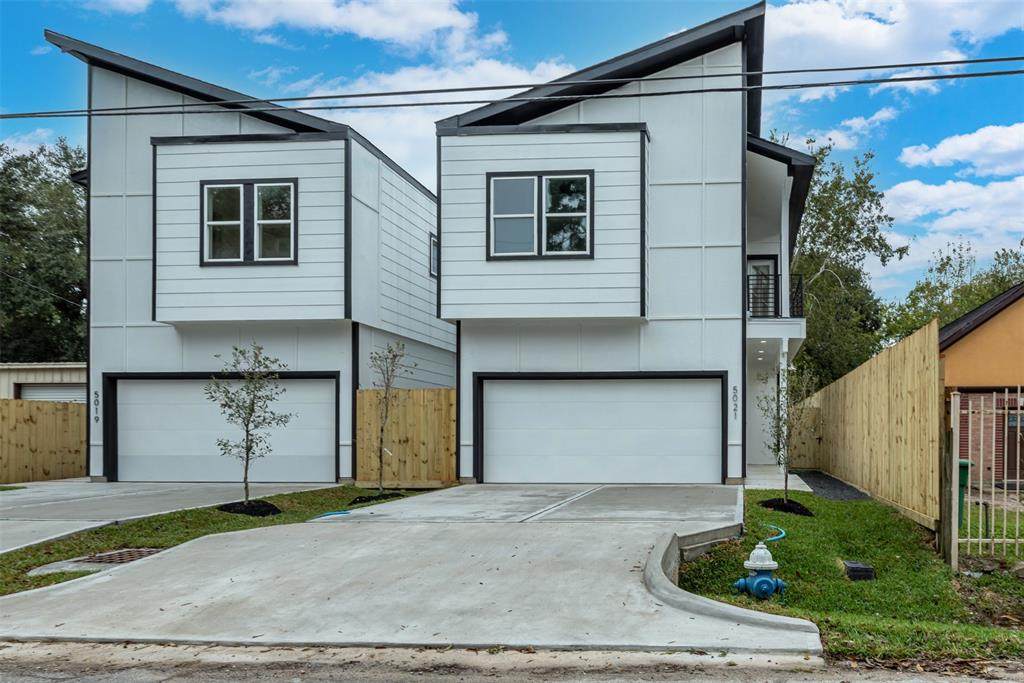 5021 Creekmont Drive - Photo 1