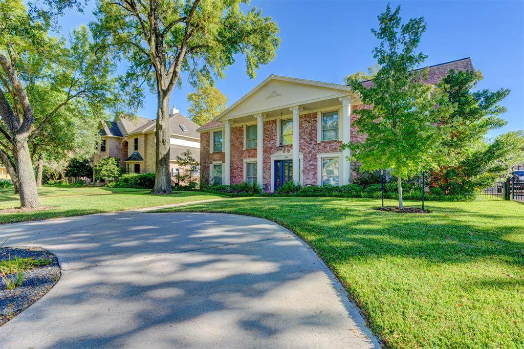 411 Lakeside Estates Drive - Photo 1
