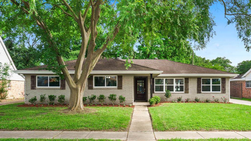 6235 Dumfries Drive - Photo 1