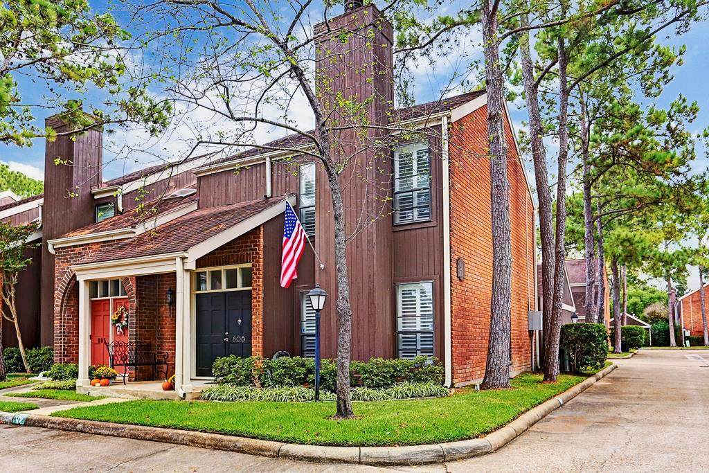 701 Bering Drive - Photo 1