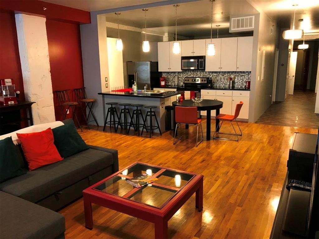 917 Main Street - Photo 1
