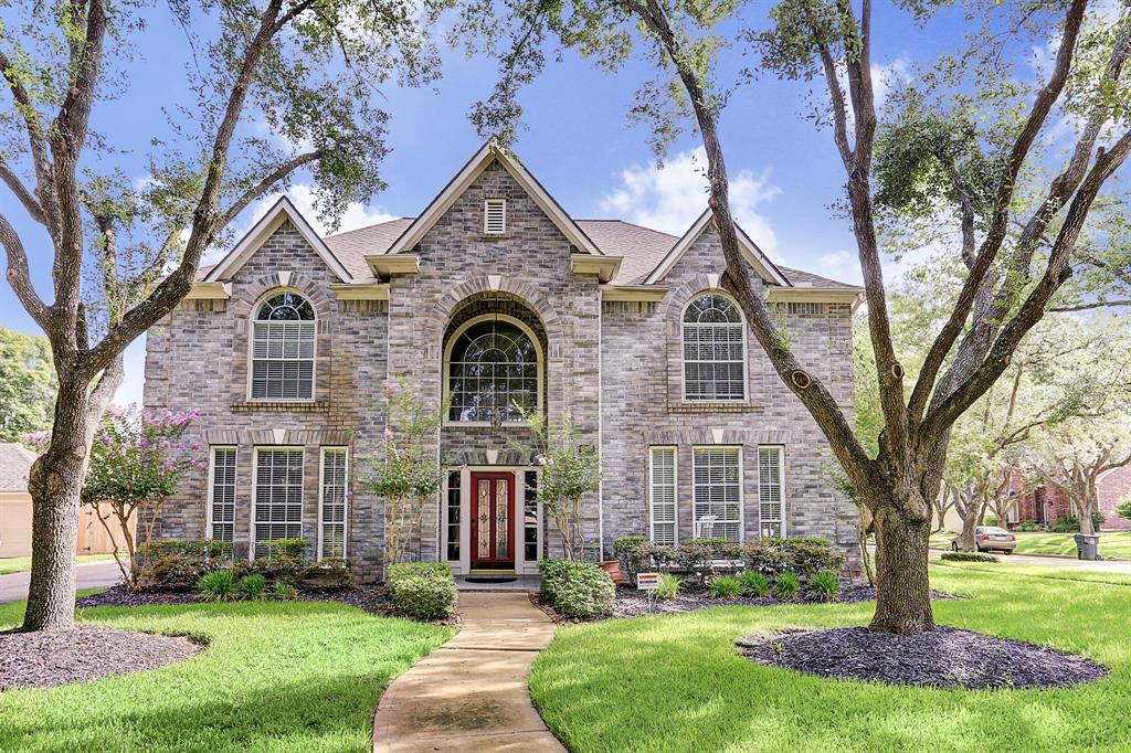 622 Clarenda Falls Drive - Photo 1