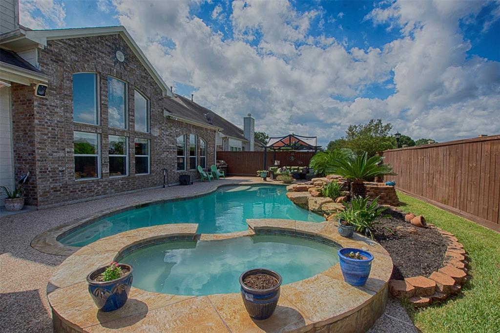 11007 Springwood Drive - Photo 1