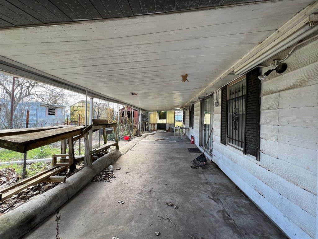 2911 Beverly Road - Photo 1