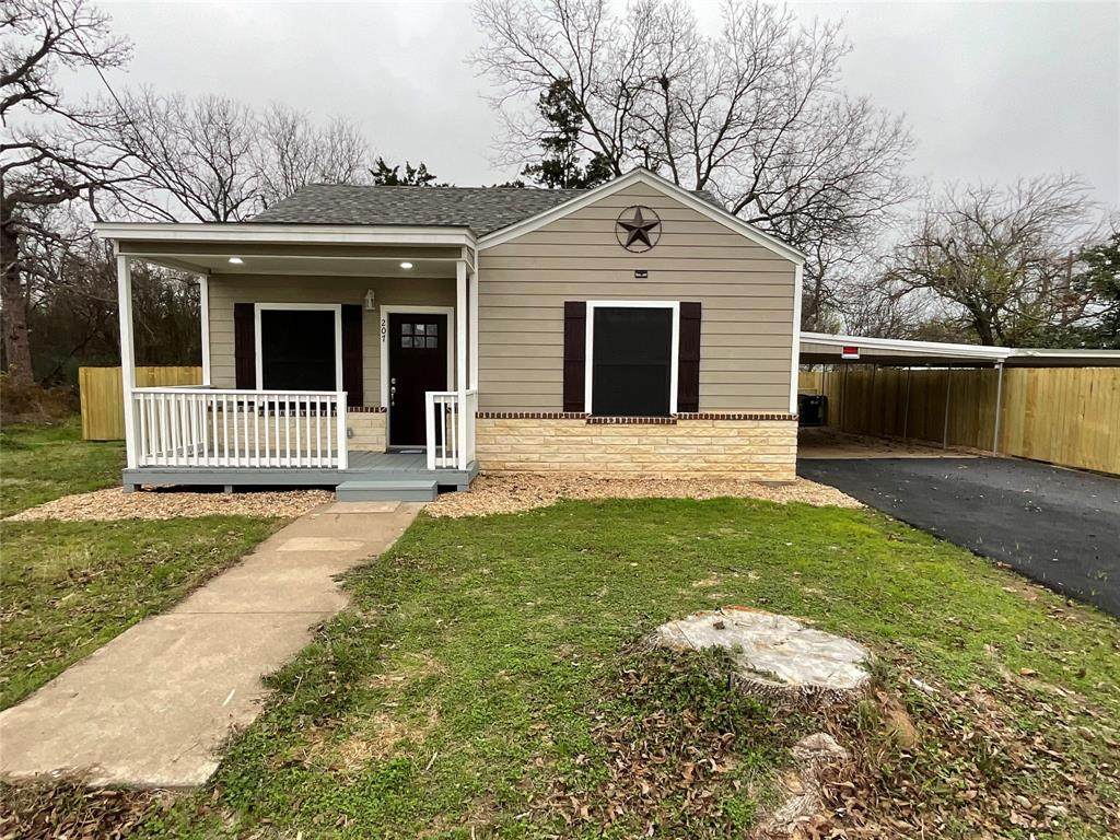 207 Commerce Street - Photo 1