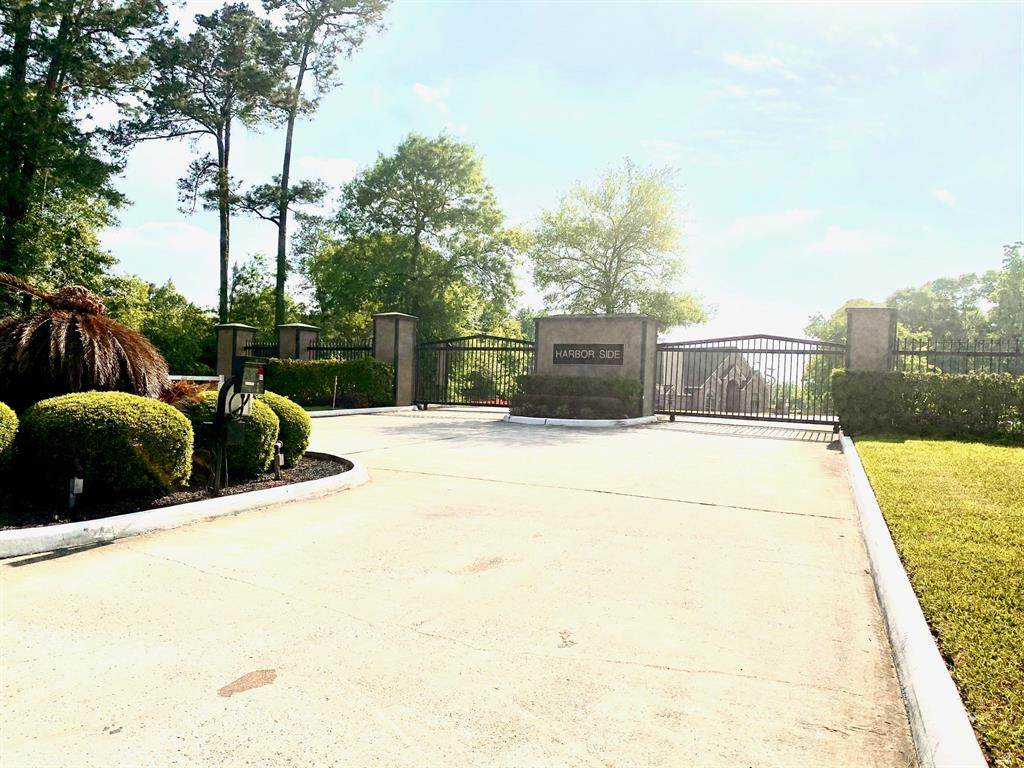 19012 Harbor Side Boulevard - Photo 1