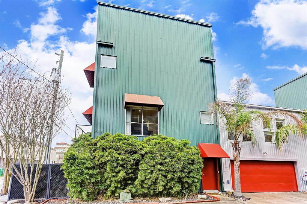 1317 Buckner Street - Photo 1