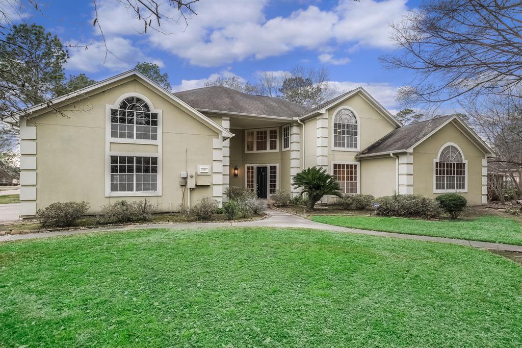 270 Wedgewood Drive - Photo 1