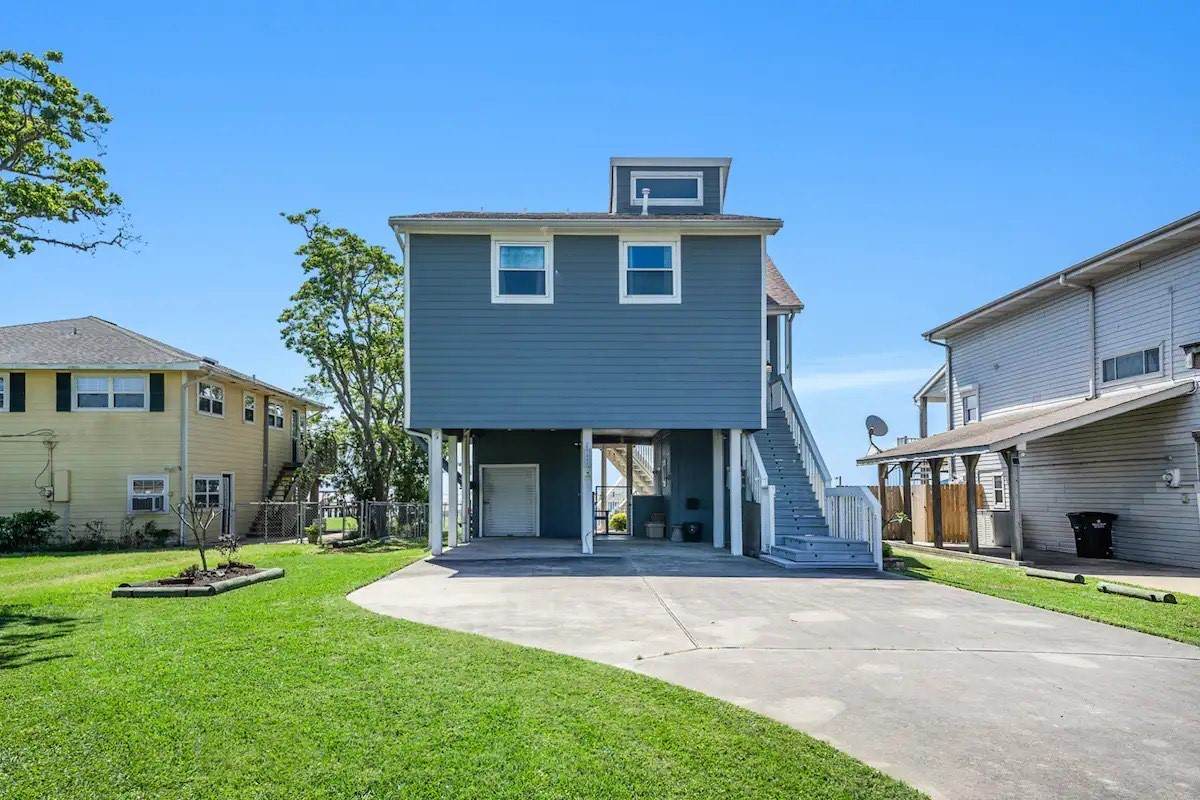 1547 John Street - Photo 1