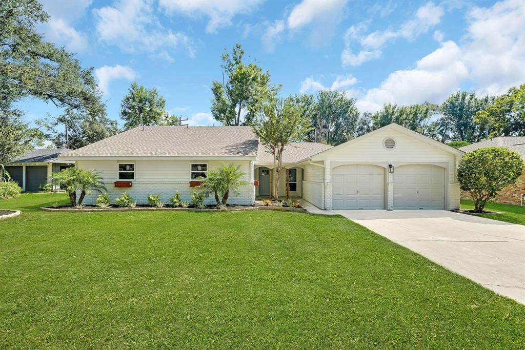 11119 Hazelhurst Drive - Photo 1