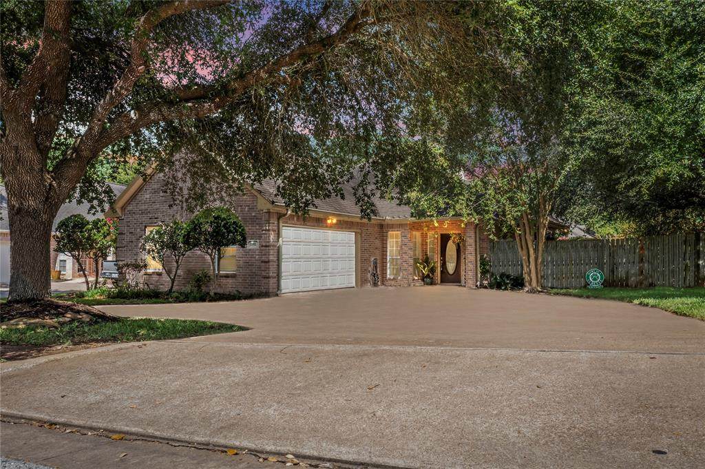 2102 Creekwood Lane - Photo 1