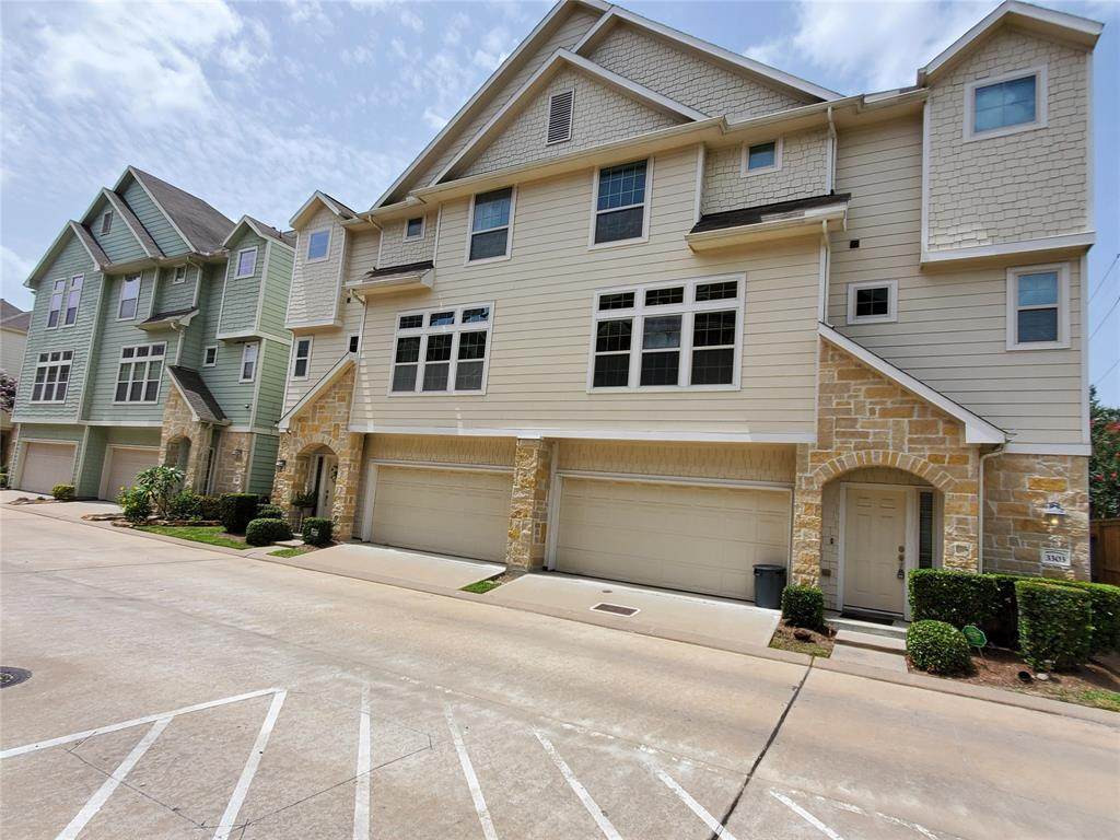 3303 Masters Point Drive - Photo 1