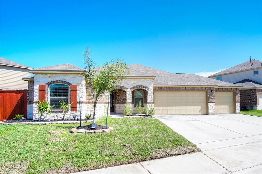 24 Coconut Palms Court - Photo 1