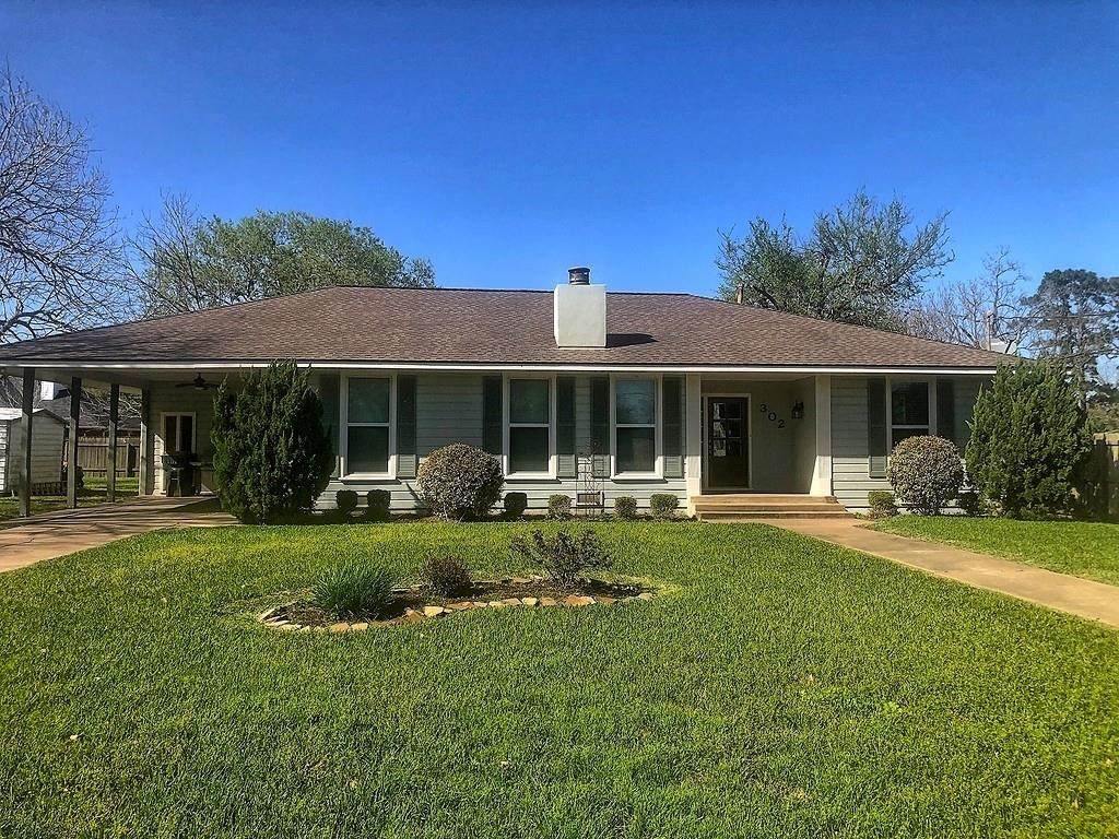 302 Saint Charles Street - Photo 1