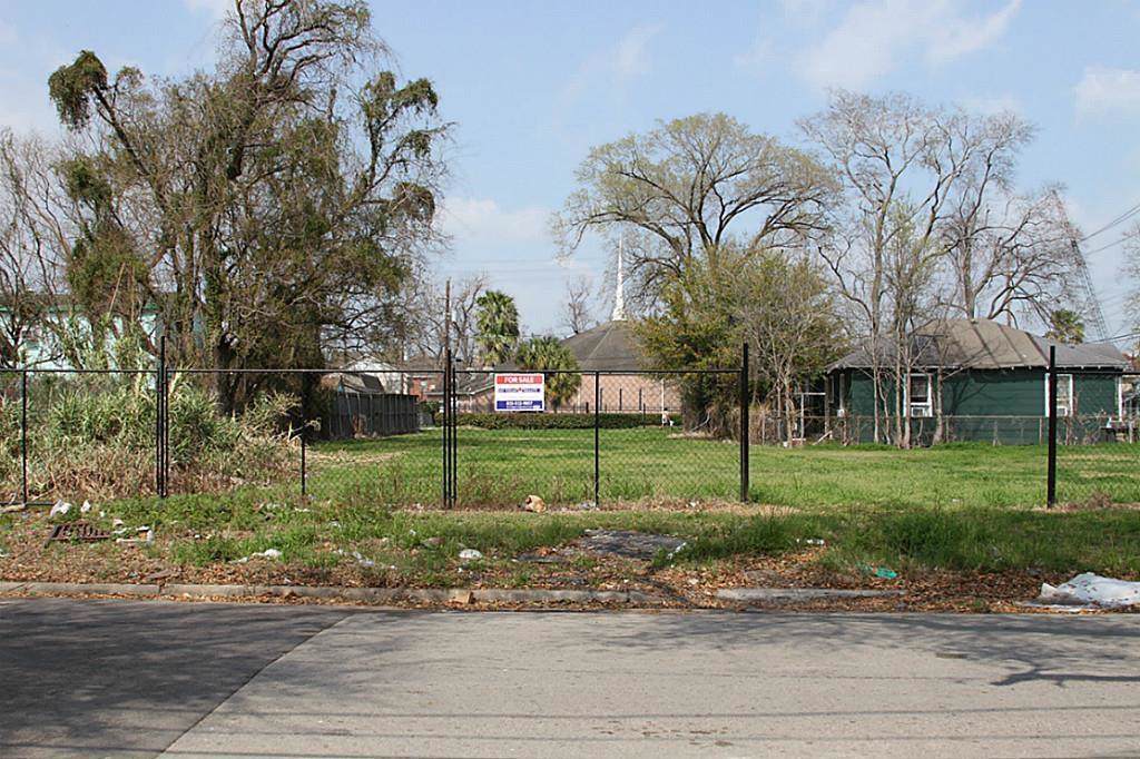 3311 Stonewall Street - Photo 1