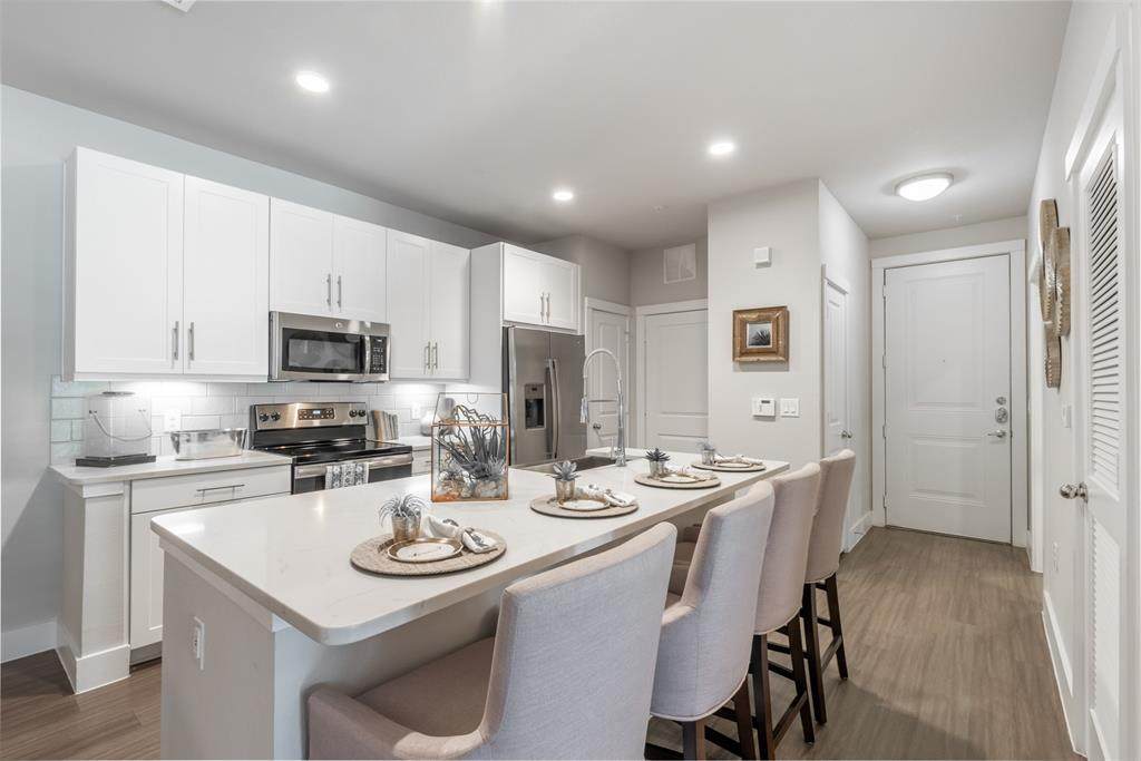 4711 Lj Parkway - Photo 1