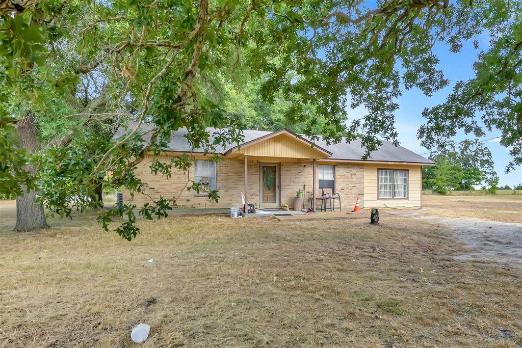 10 Villa Way - Photo 1