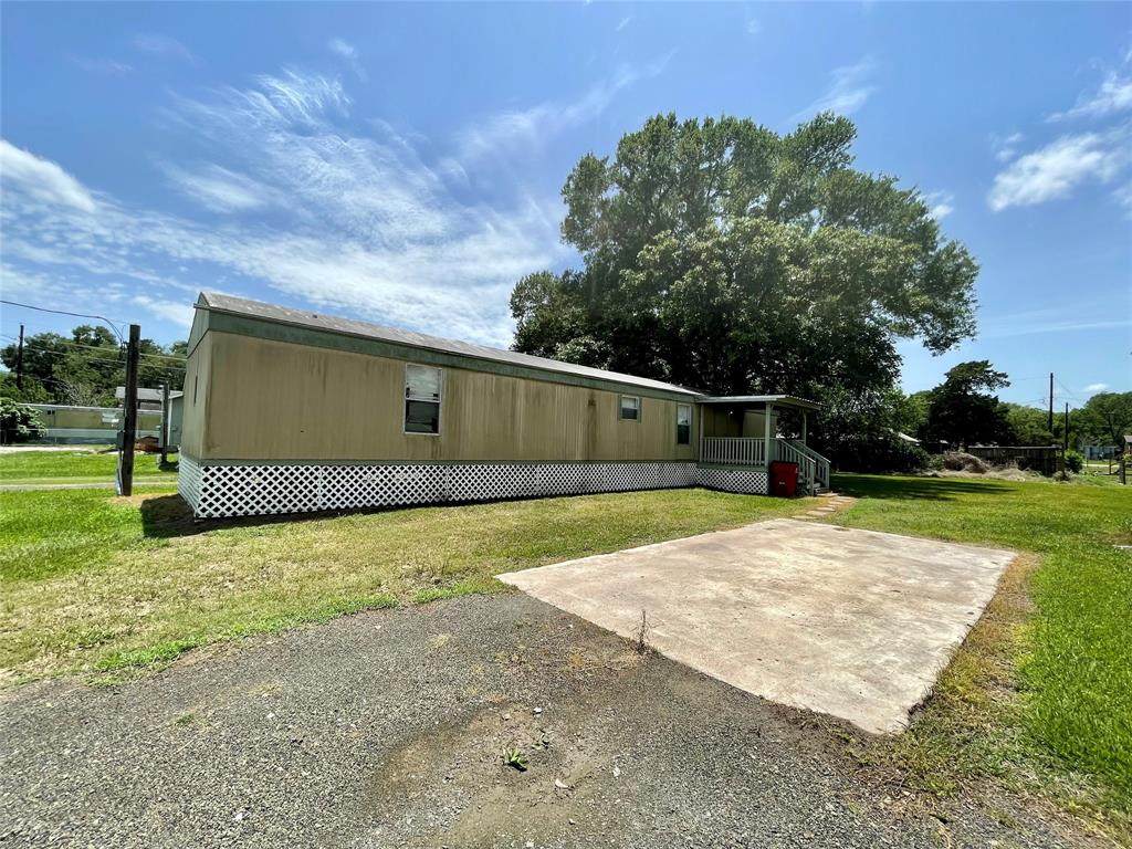 3410 Railroad St County Rd 264M - Photo 1