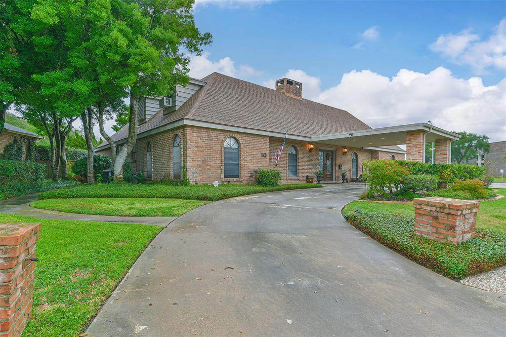 10 Colony Park Drive - Photo 1