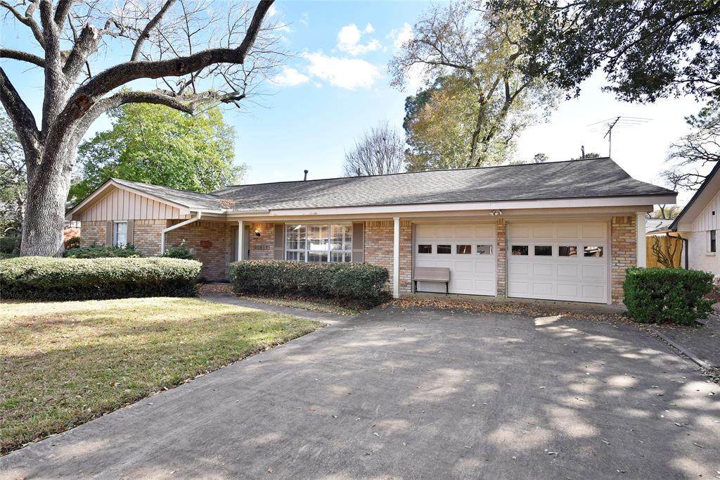 10507 Shadow Wood Drive - Photo 1
