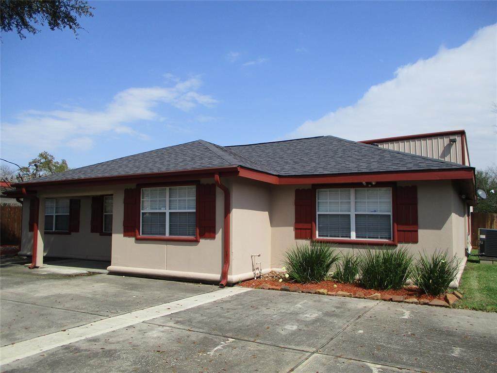 2098 Harland Drive - Photo 1