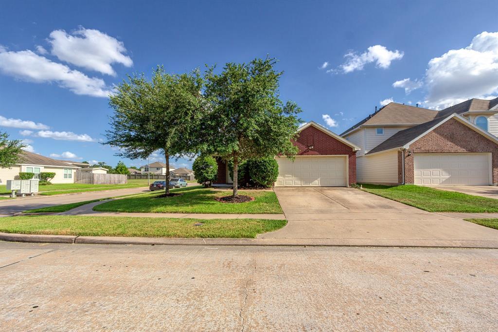 6903 Hampden Point Court - Photo 1