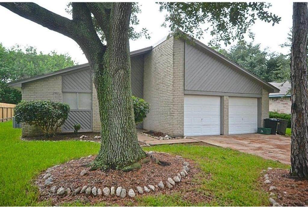 15130 Harness Lane - Photo 1