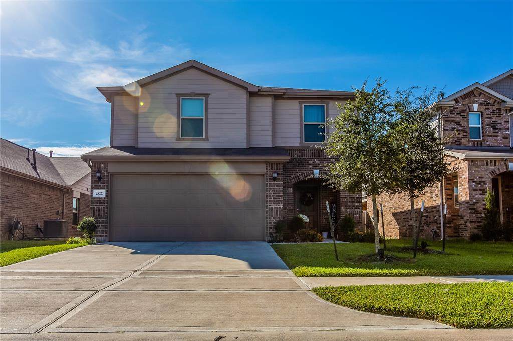 25323 Queens Causeway Lane - Photo 1