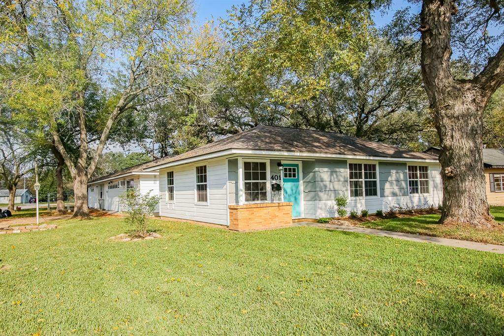 401 Gardenia Street - Photo 1