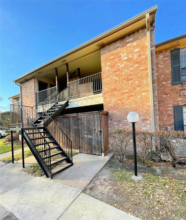 8801 Hammerly Boulevard - Photo 1